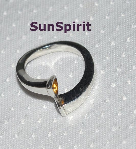 Bolivian Harmony: Sterling Silver Amethyst and Citrine Gemstone Ring