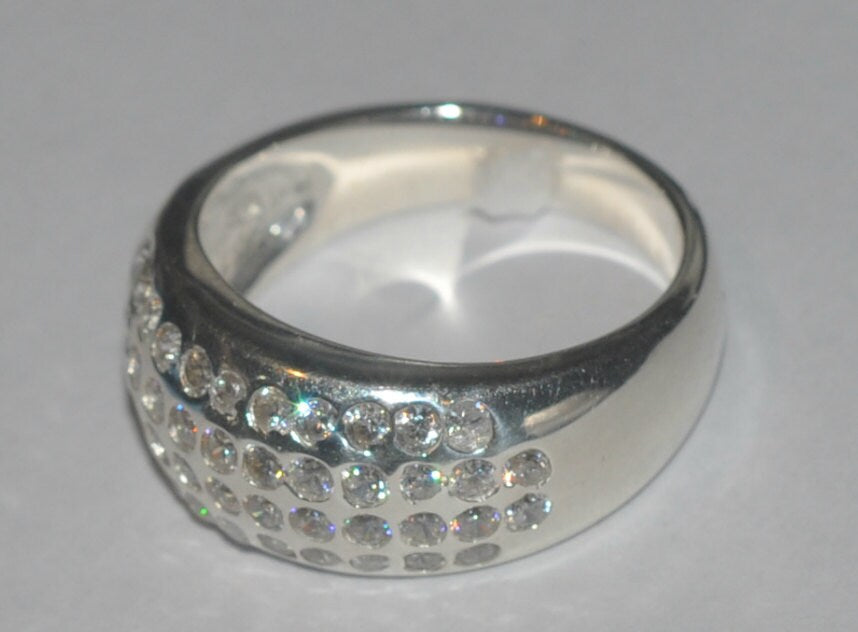 Dazzling Brilliance: Sterling Silver Statement Ring with Cubic Zirconia AAAAA Round Melee Stones